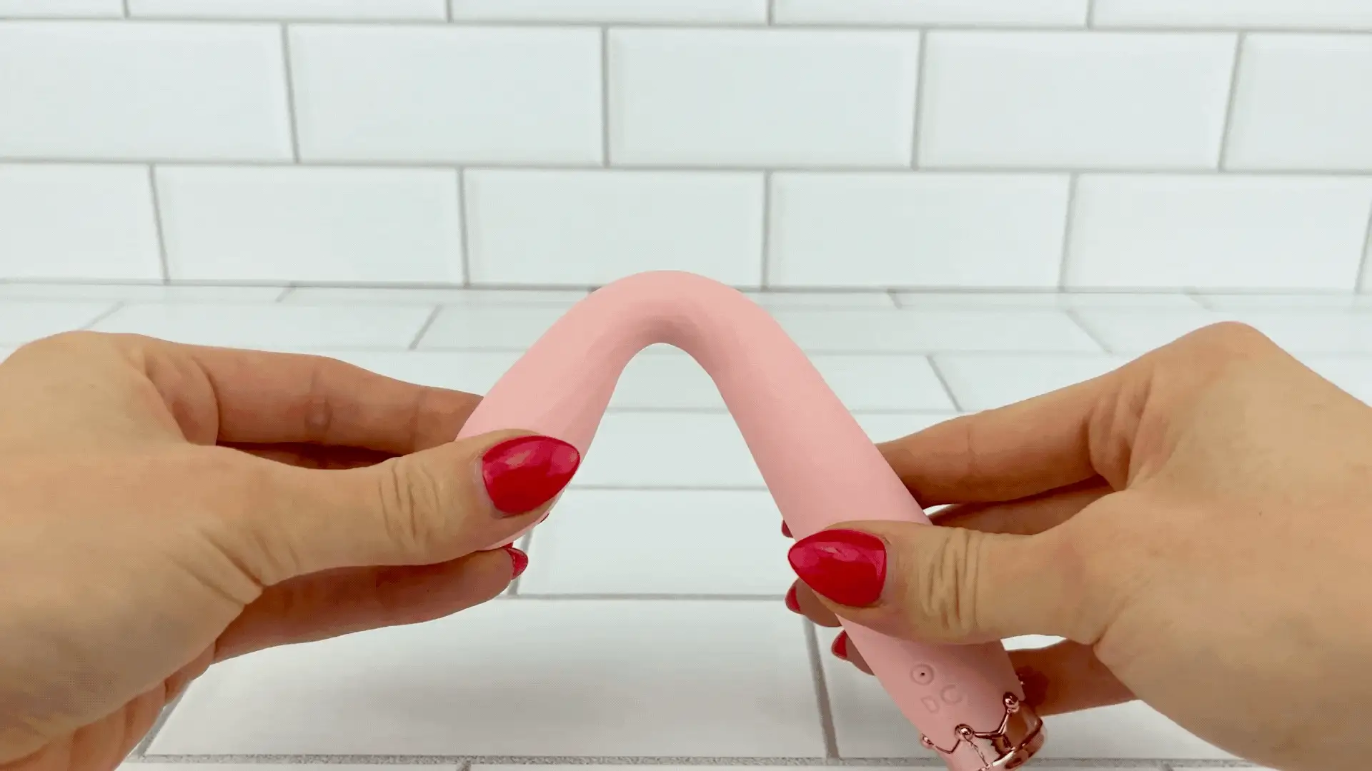 Beginner's Silicone G Spot Vibrator - Flexible Slim Shaft with Toe-Curling Power - Image 2