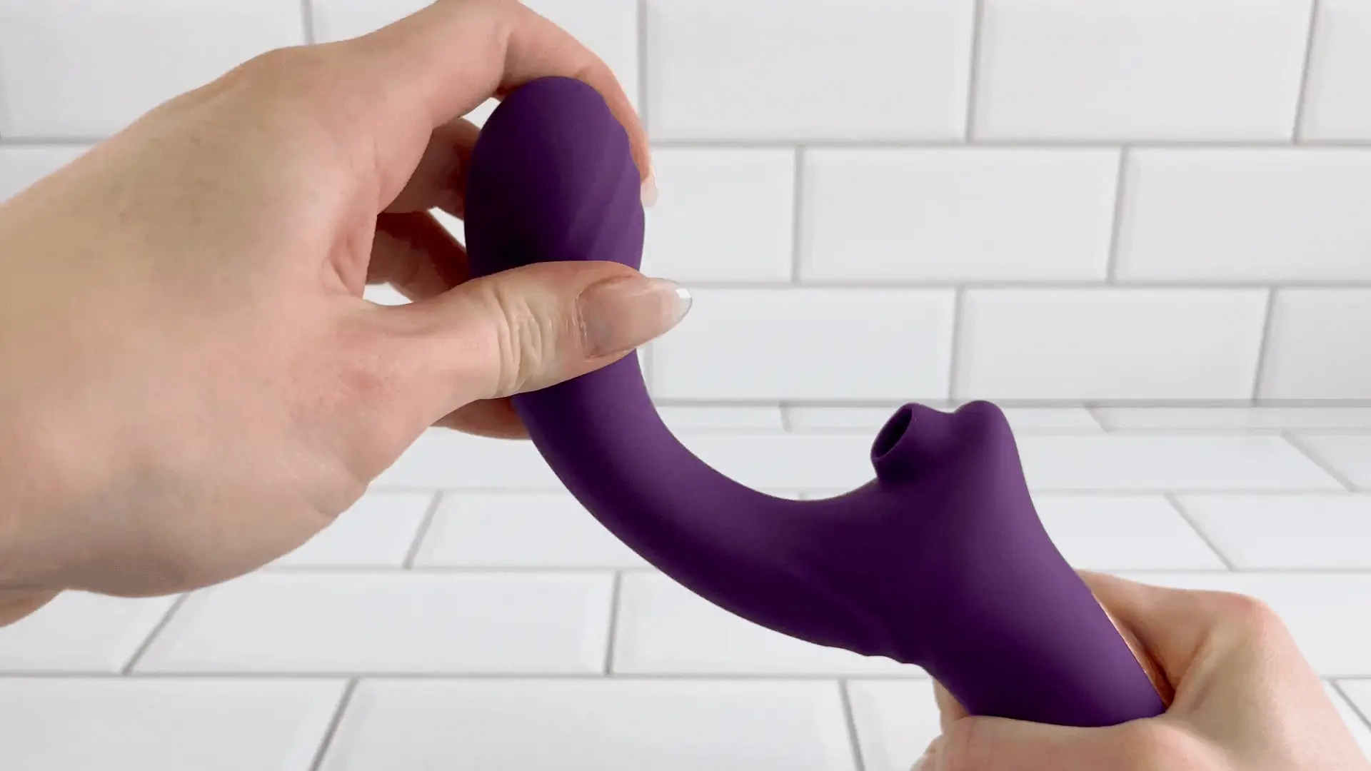 G-Spot Rabbit Vibrator with Suction - Image 6
