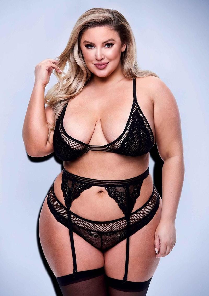 3 Piece Lace & Mesh Bra Garter Panty Set - Image 3