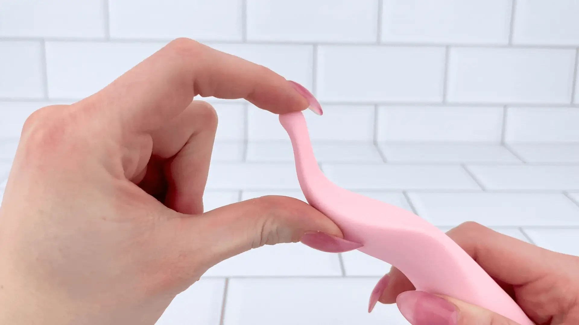 Pique Pinpoint Vibrator - Perfect for Clit or Nipple Stimulation! - Image 4