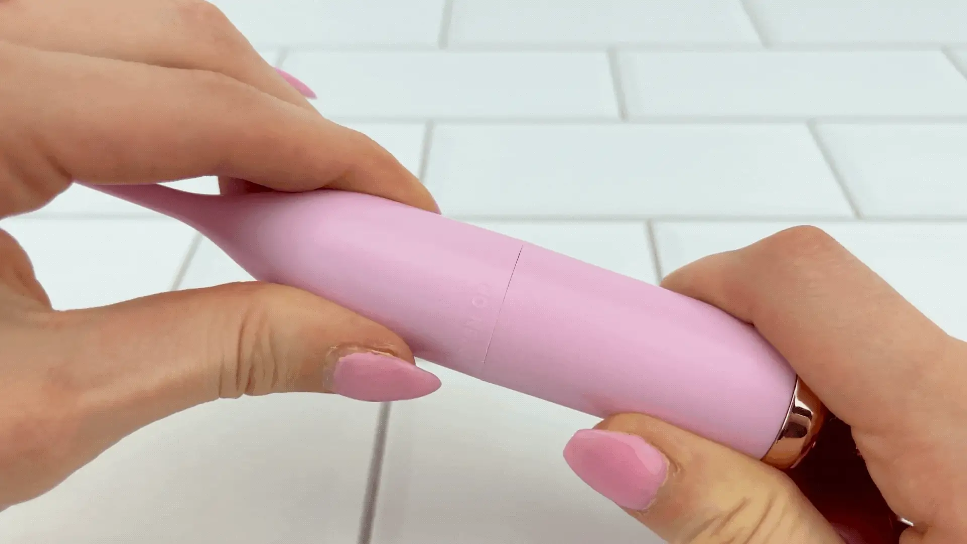 Powerful Pinpoint Clit Wand (Includes 2 Tips!) - X-Strong Clit Stimulation for Stress- Melting Orgasms! - Image 4