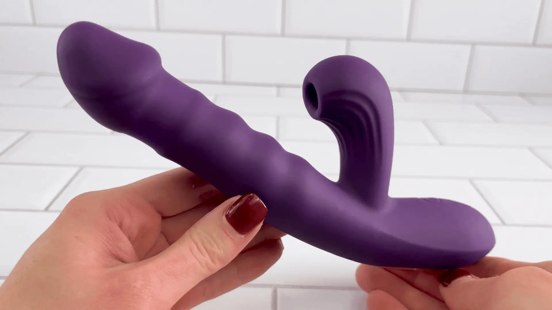 The Suck & Thrust Dual Action Vibrator – Air Pulses + G-Spot Thruster - Image 2