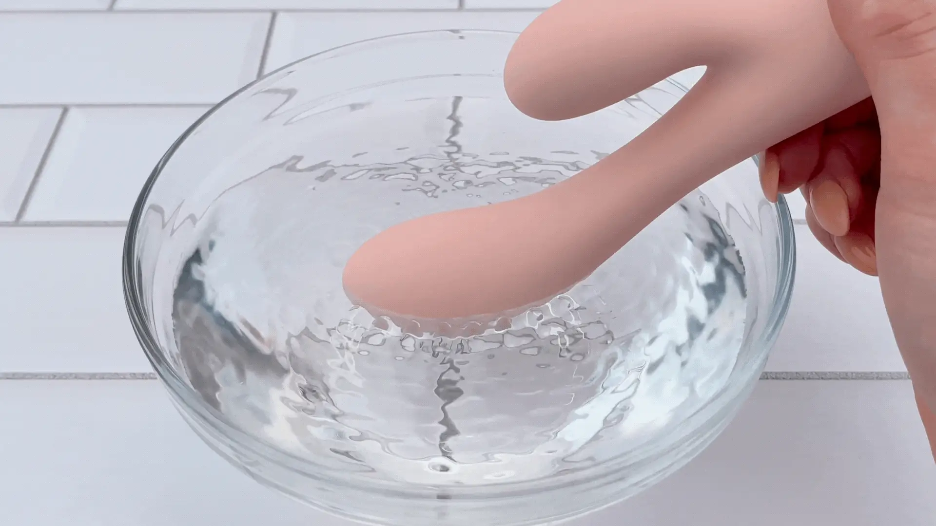 Waterproof Silicone Rechargeable Dual-Action Vibrator - Image 6