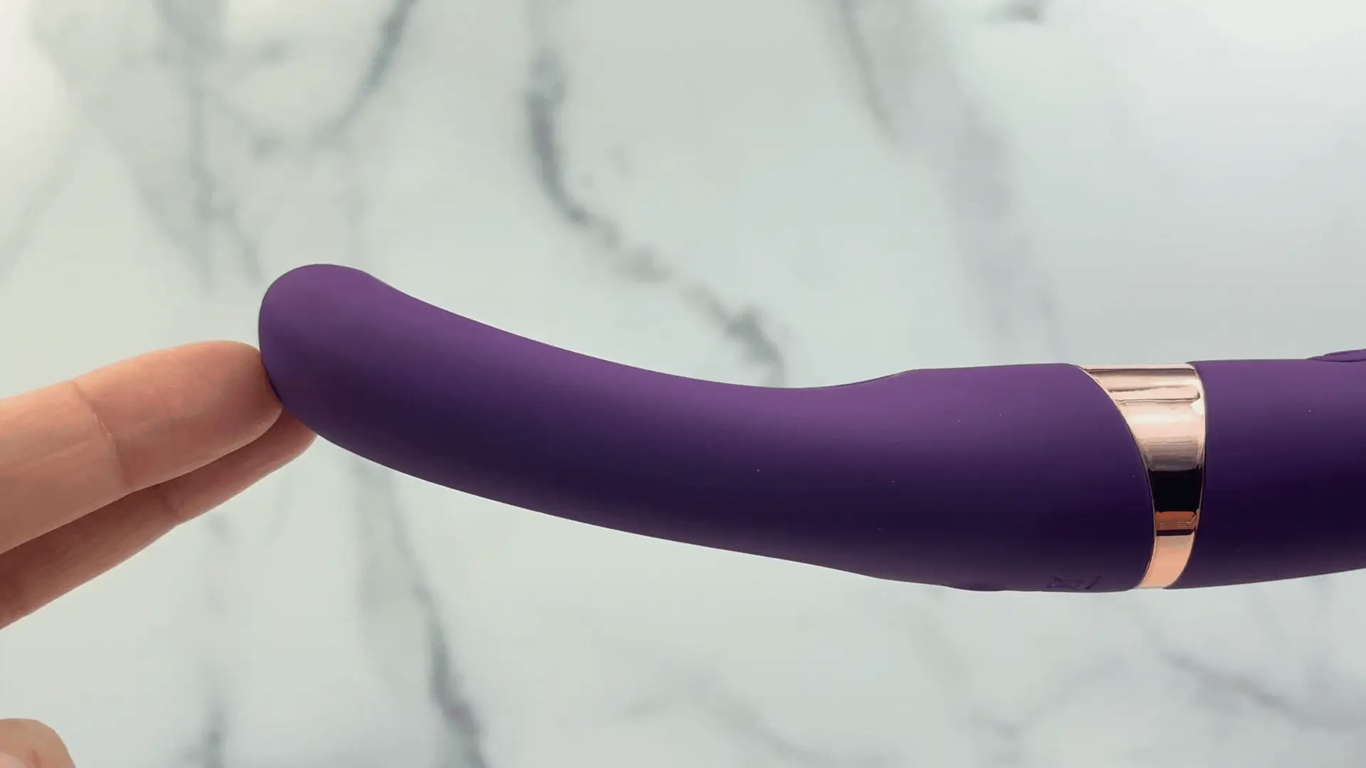 Tongue Tapper Fingering Dual-Ended G-Spot Vibrator - Two Sides for Doubled Pleasure! - Image 4