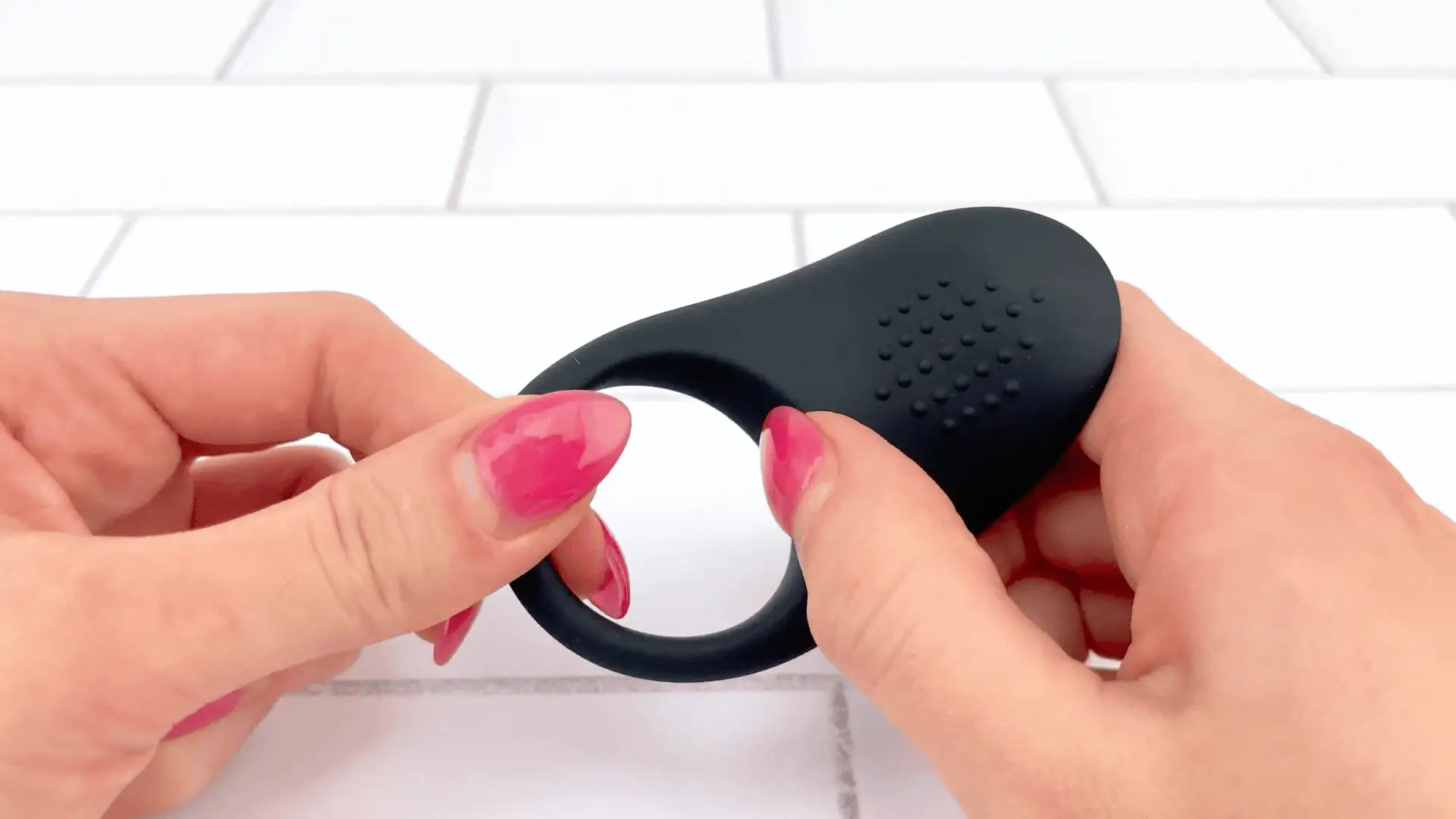 Silicone Vibrating Teasing Cock Ring - App Controlled Partner Vibes! - Image 4