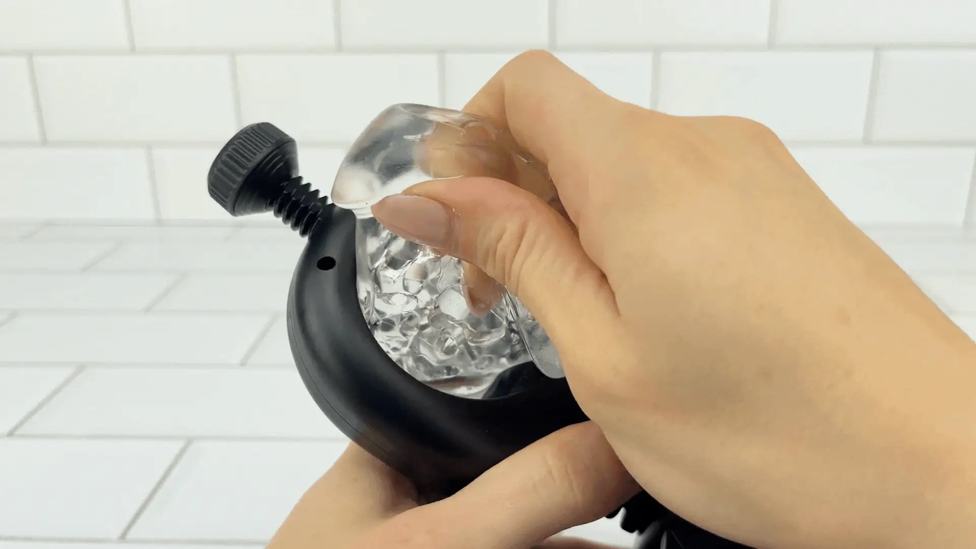 Wearable Tight Grip Thrusting Masturbator with Remote and Adjustable Belts - Hands-Free Solo Play! - Image 10