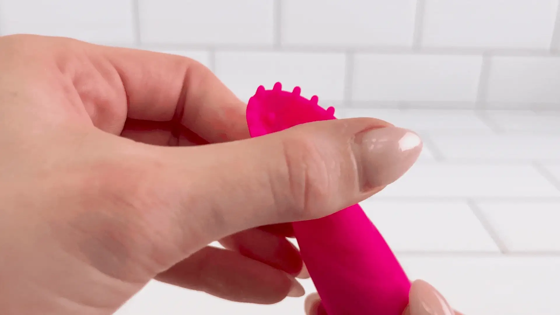 Wet Dreams Coochy Brush - 100% Waterproof! - Image 2